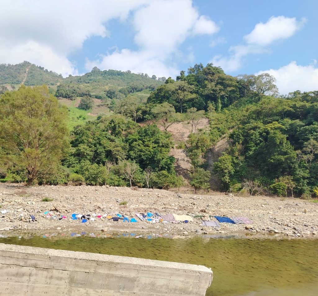 Drenaje de la cabecera de Zontecomatlán afecta a la comunidad de La Candelaria.