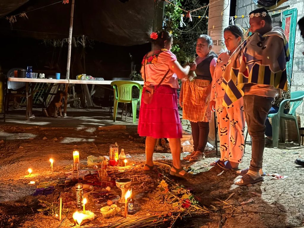 Se realiza la Costumbre en el Lindero Xoquíxhual, Chicontepec.