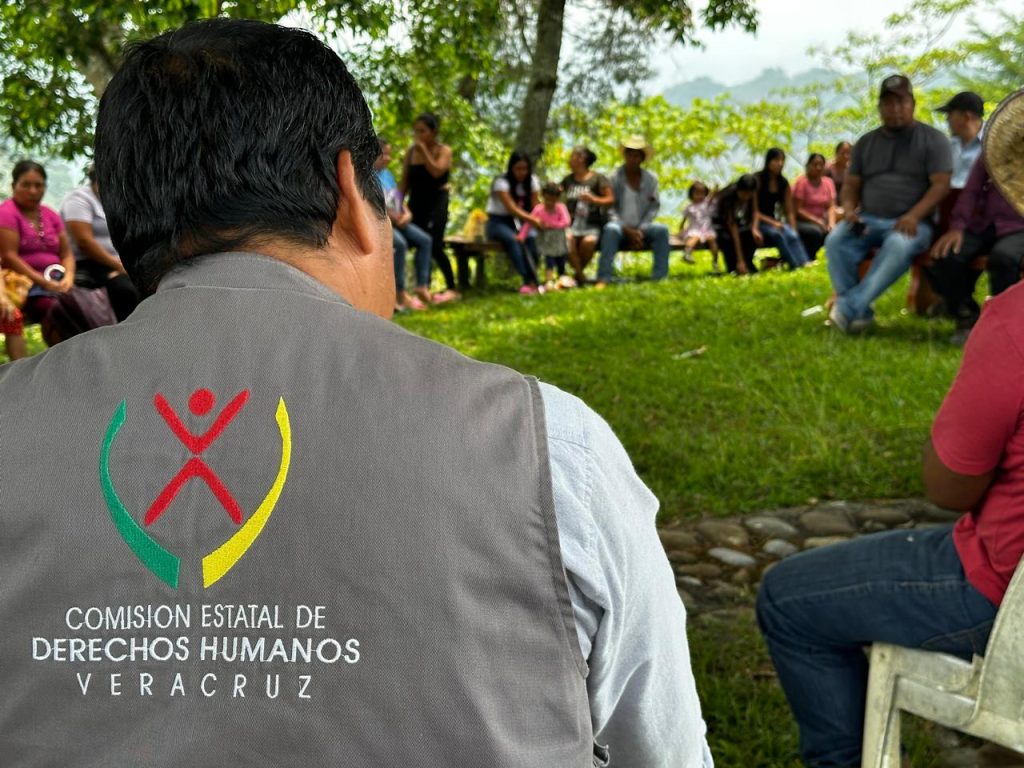 La Comisión de Derechos Humanos de Veracruz presenta en El Pericón, Texcatepec, recomendación por tortura atribuida a policías ministeriales