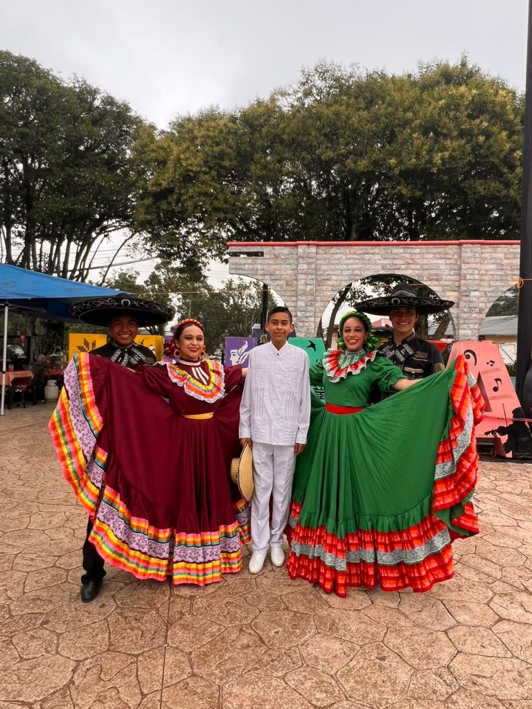En Huayacocotla se realizó el 15avo festival de danza