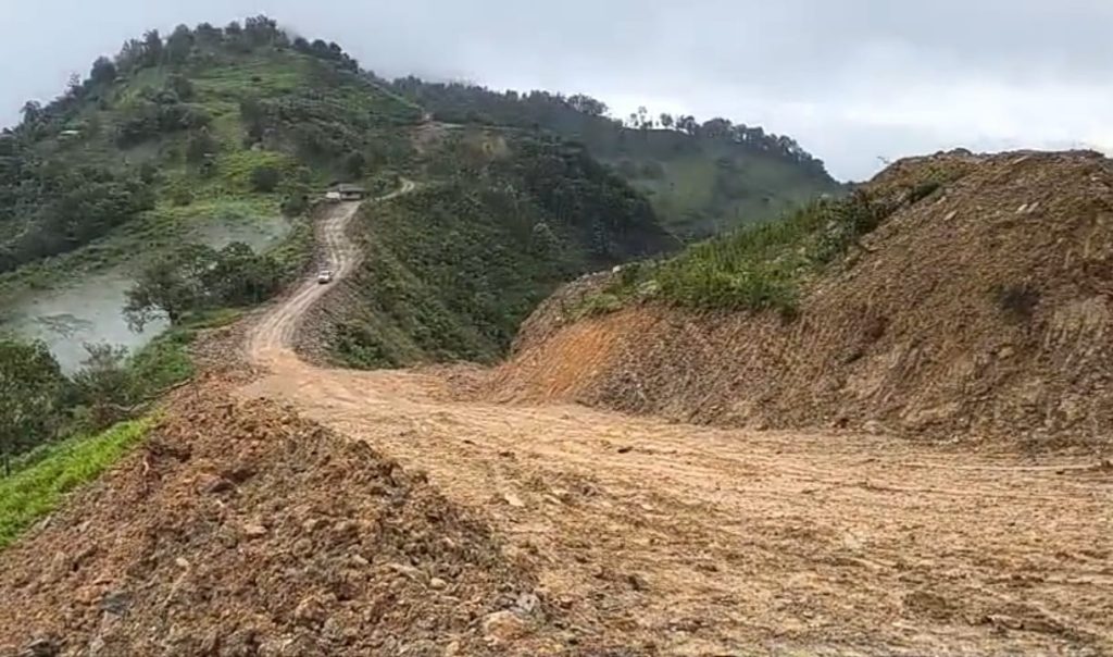 Se necesitan mejoras en el tramo Cerro Chato–Papatlar para hacerlo transitable.